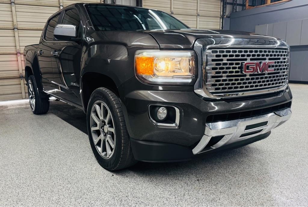 GMC Canyon photo 4