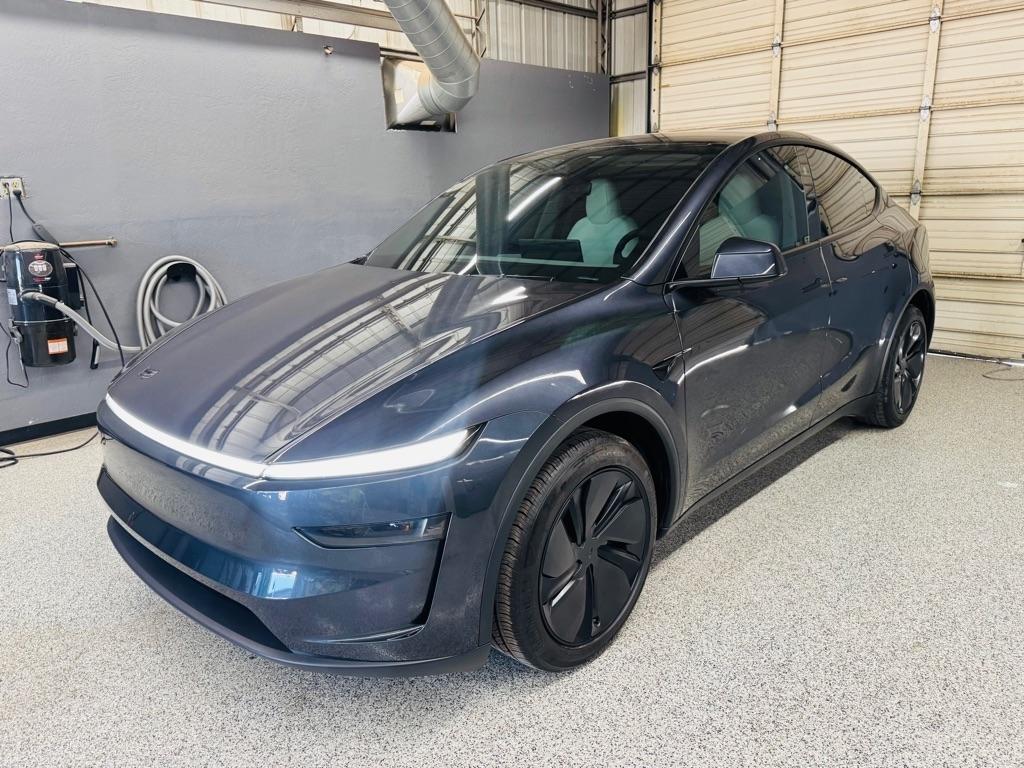 2026 Tesla Model Y LONG RANGE