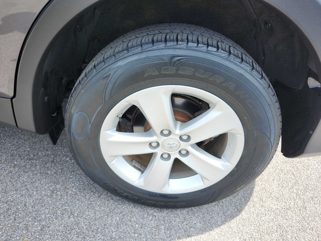 Toyota RAV4  2013 Toyota RAV4  2013