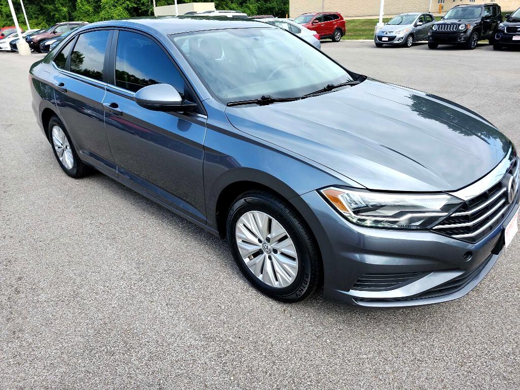 2019 Volkswagen Jetta S photo 4