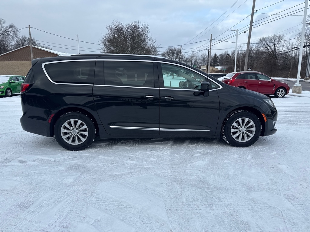 Chrysler Pacifica  2019