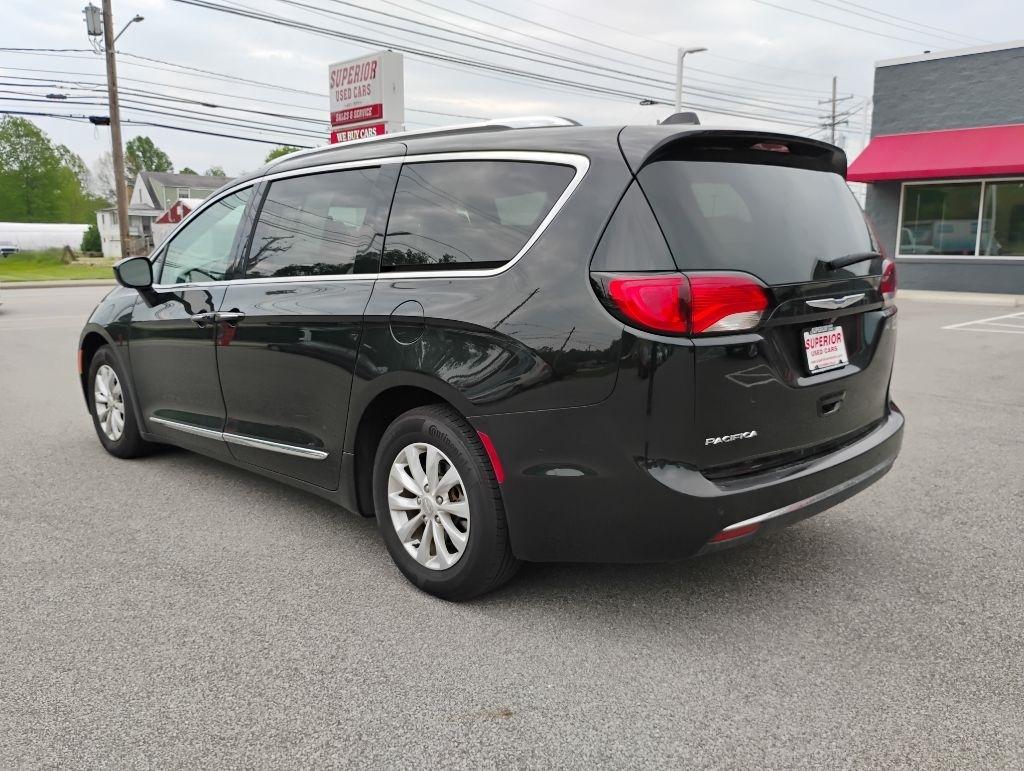 Chrysler Pacifica  2019