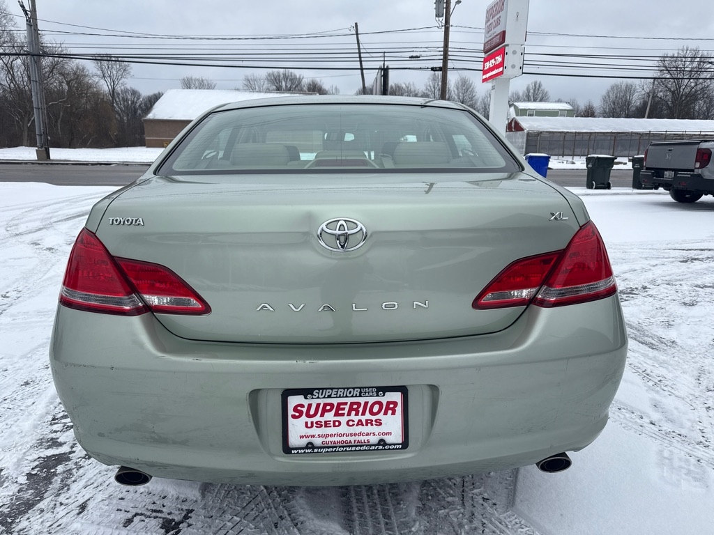 Toyota Avalon  2007