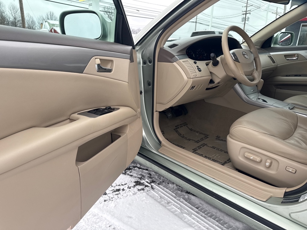 Toyota Avalon  2007