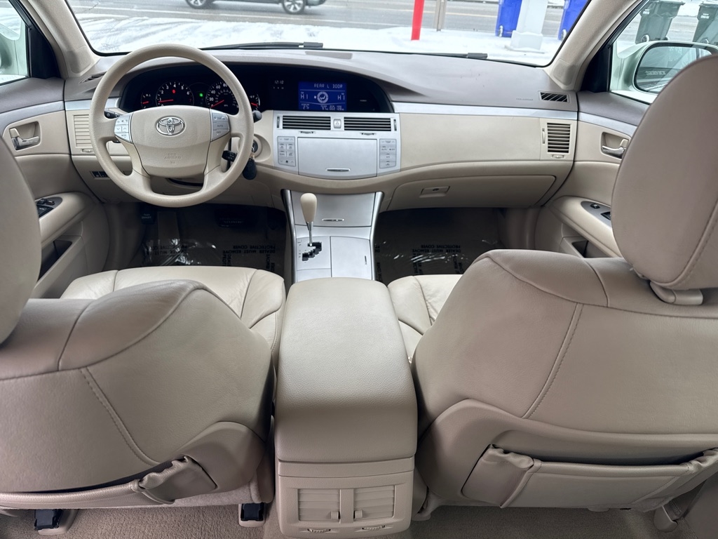 Toyota Avalon  2007