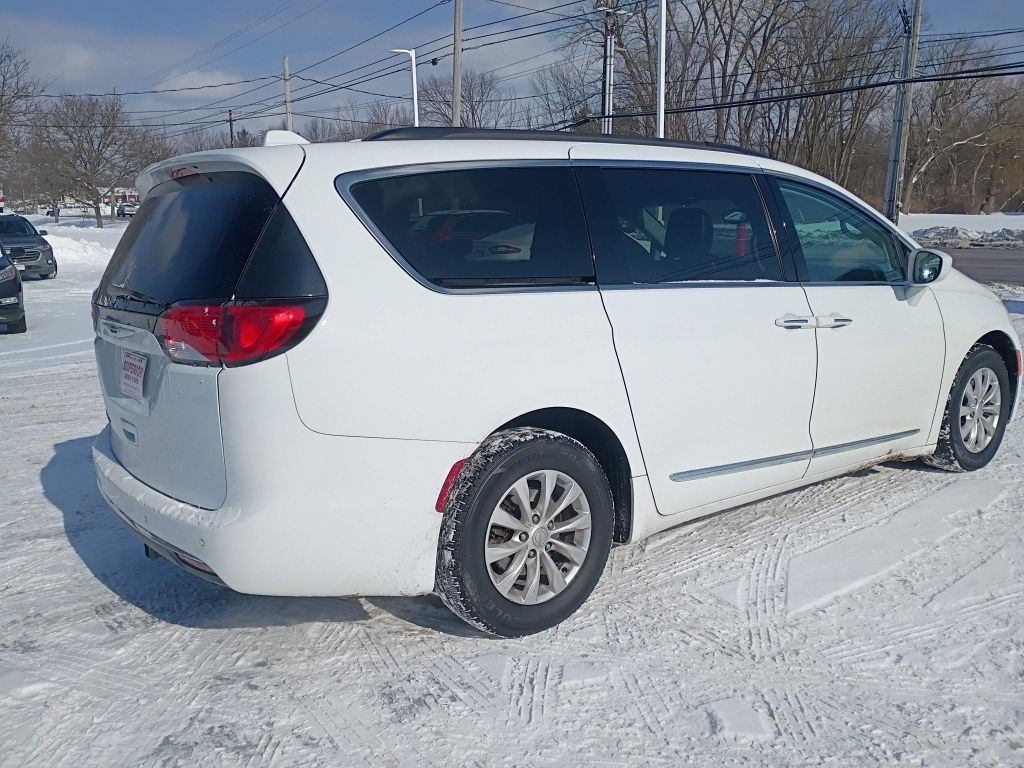 Chrysler Pacifica  2017