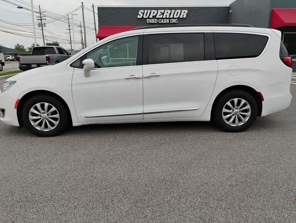 Chrysler Pacifica  2017