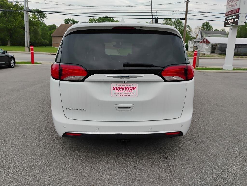 Chrysler Pacifica  2017