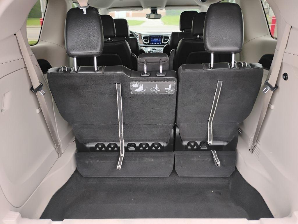 Chrysler Pacifica  2017