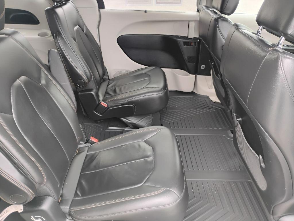 Chrysler Pacifica  2017