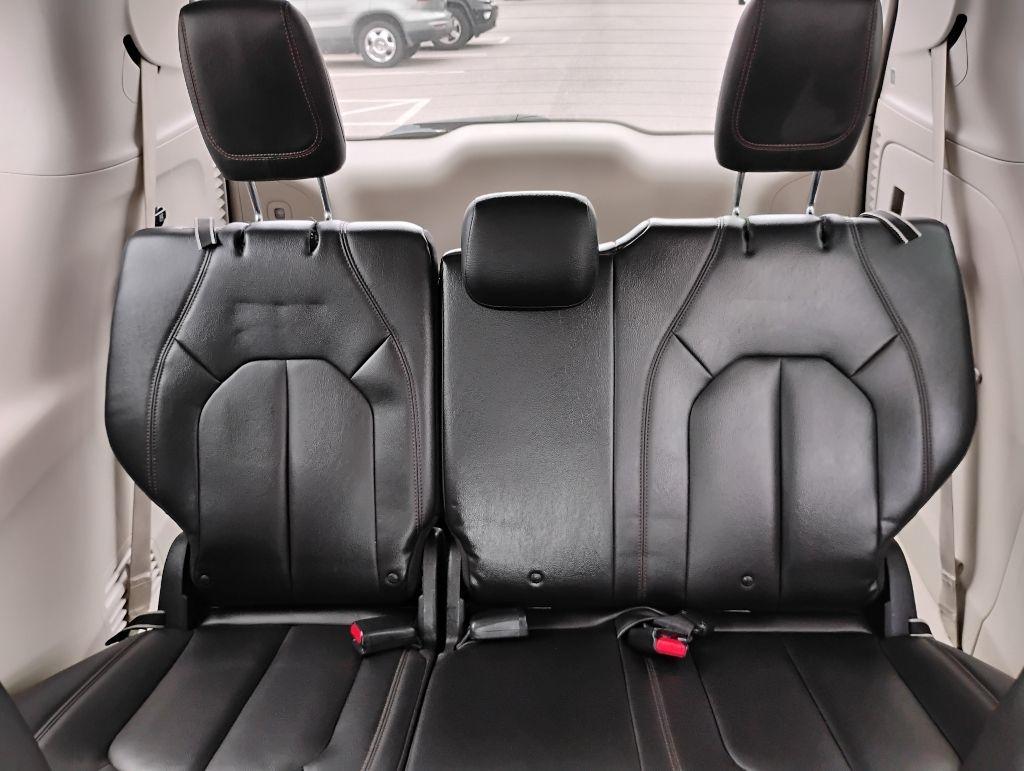 Chrysler Pacifica  2017