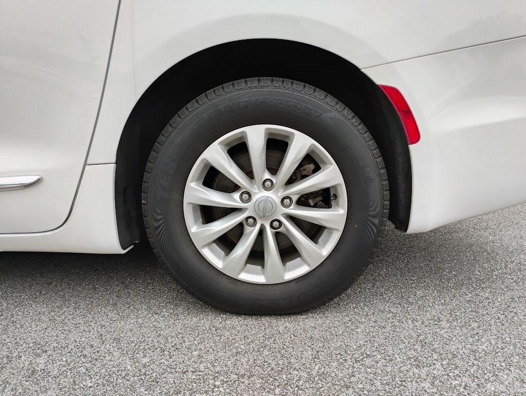 Chrysler Pacifica  2017