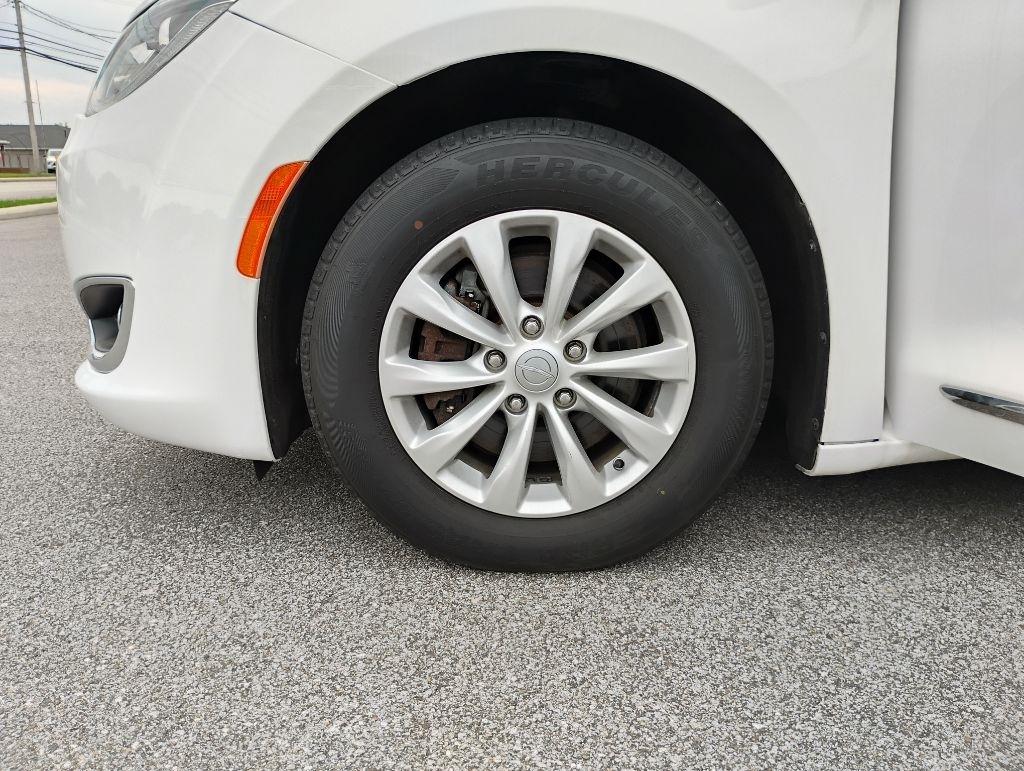 Chrysler Pacifica  2017
