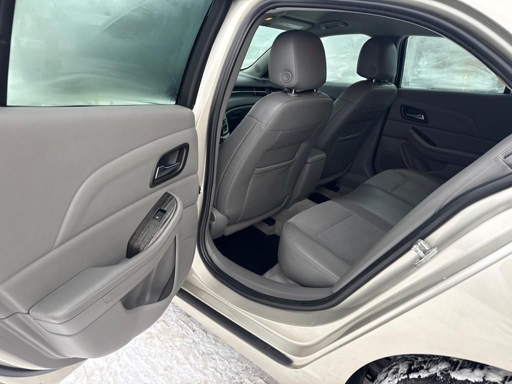 Chevrolet Malibu  2014