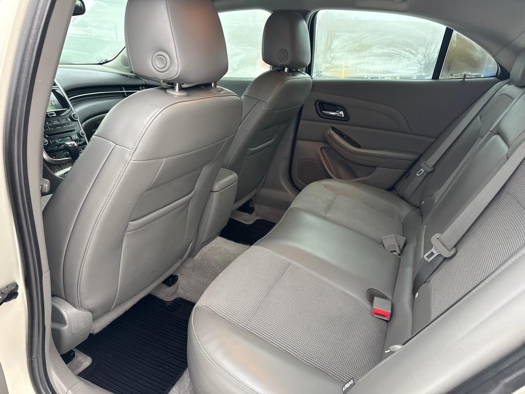 Chevrolet Malibu  2014