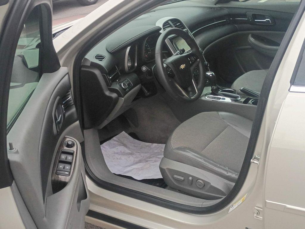 Chevrolet Malibu  2014
