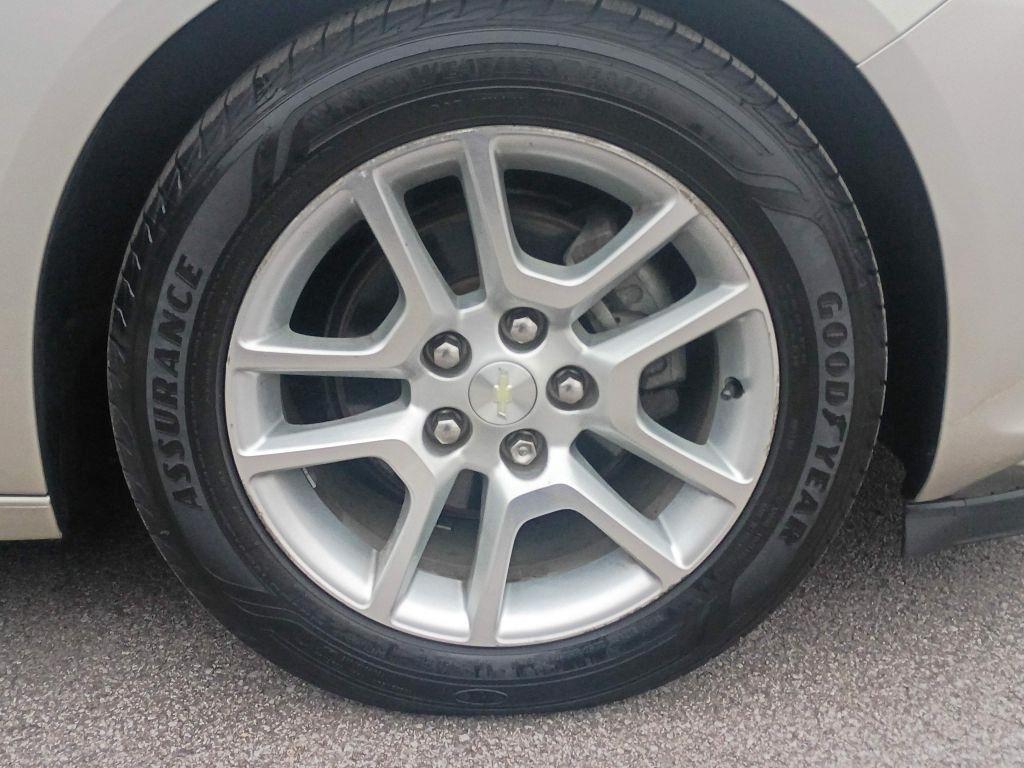 Chevrolet Malibu  2014