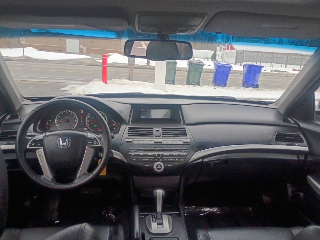Honda Accord Sdn  2010