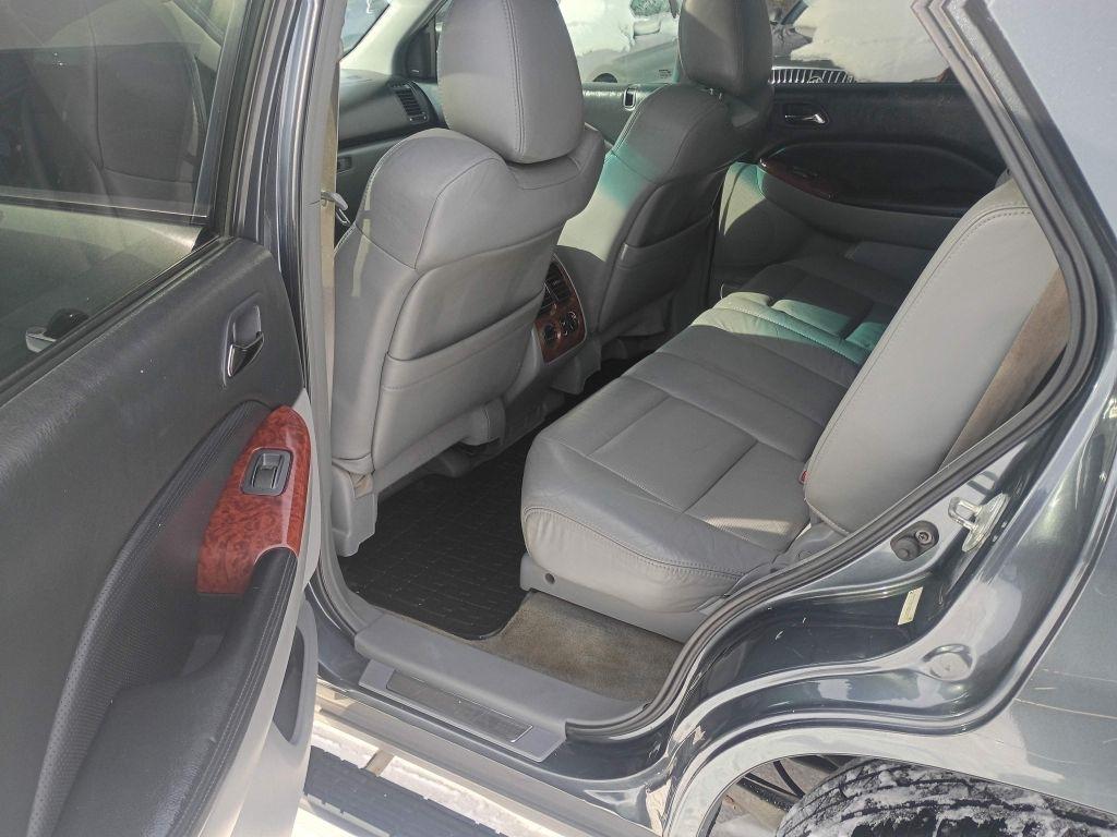 Acura MDX  2004