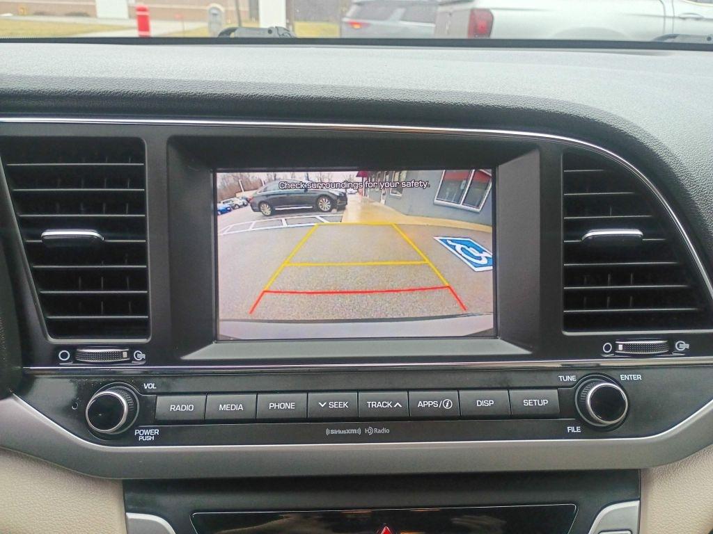 Hyundai Elantra  2018