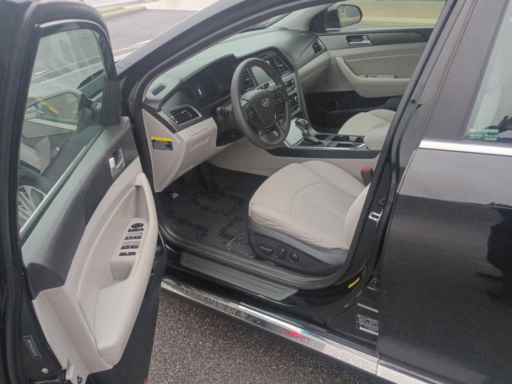 Hyundai Sonata  2016