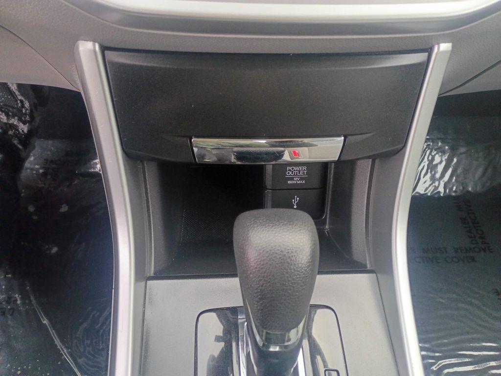 Honda Accord Sdn  2013