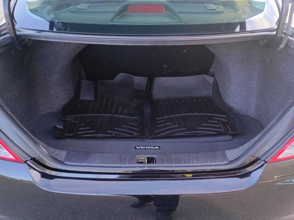 Nissan Versa Sedan  2017