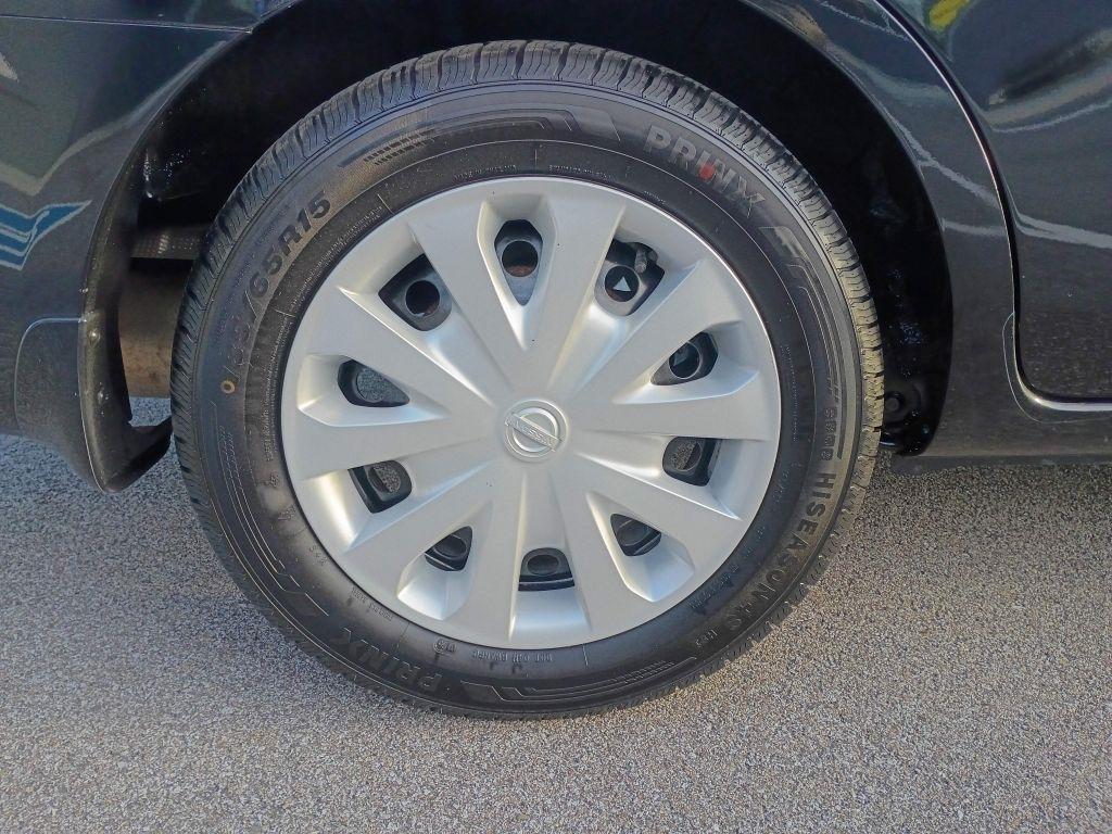 Nissan Versa Sedan  2017