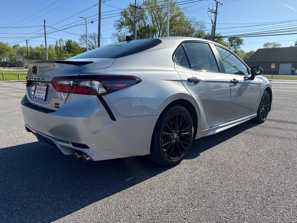 Toyota Camry  2021