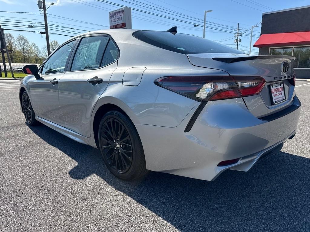 Toyota Camry  2021