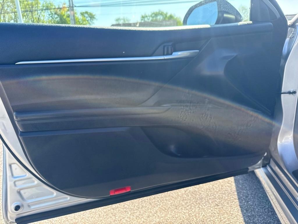 Toyota Camry  2021