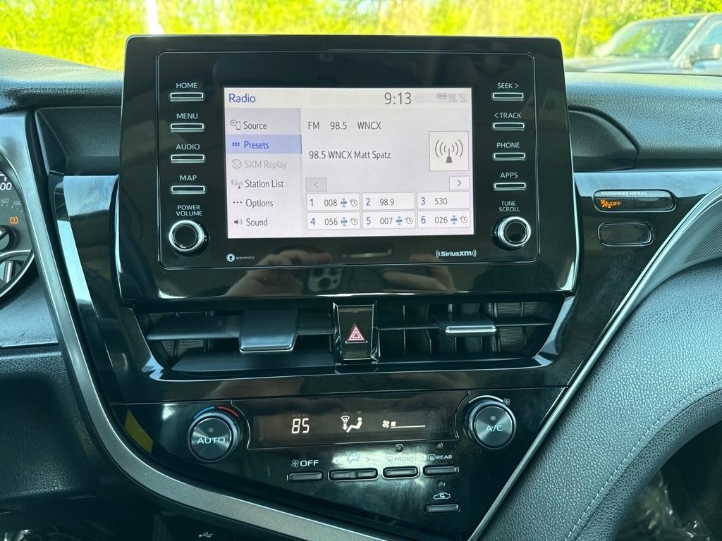 Toyota Camry  2021