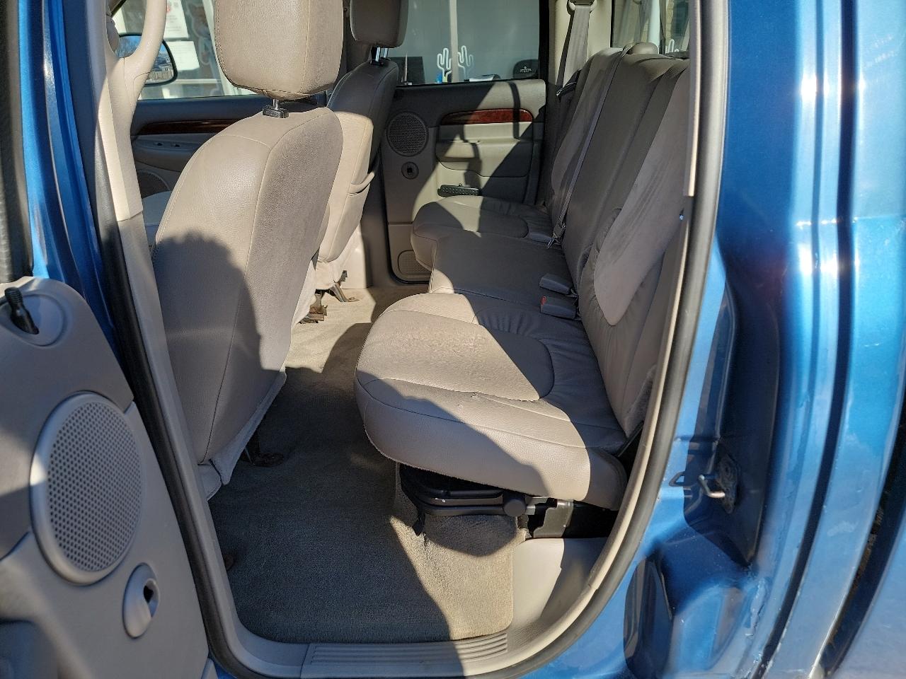 Dodge Ram 1500 ST Quad Cab Short Bed 4WD 2002