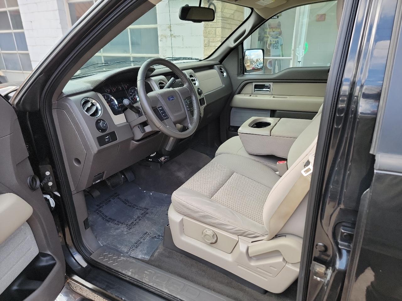 Ford F-150 4WD SuperCrew 145" XLT 2010