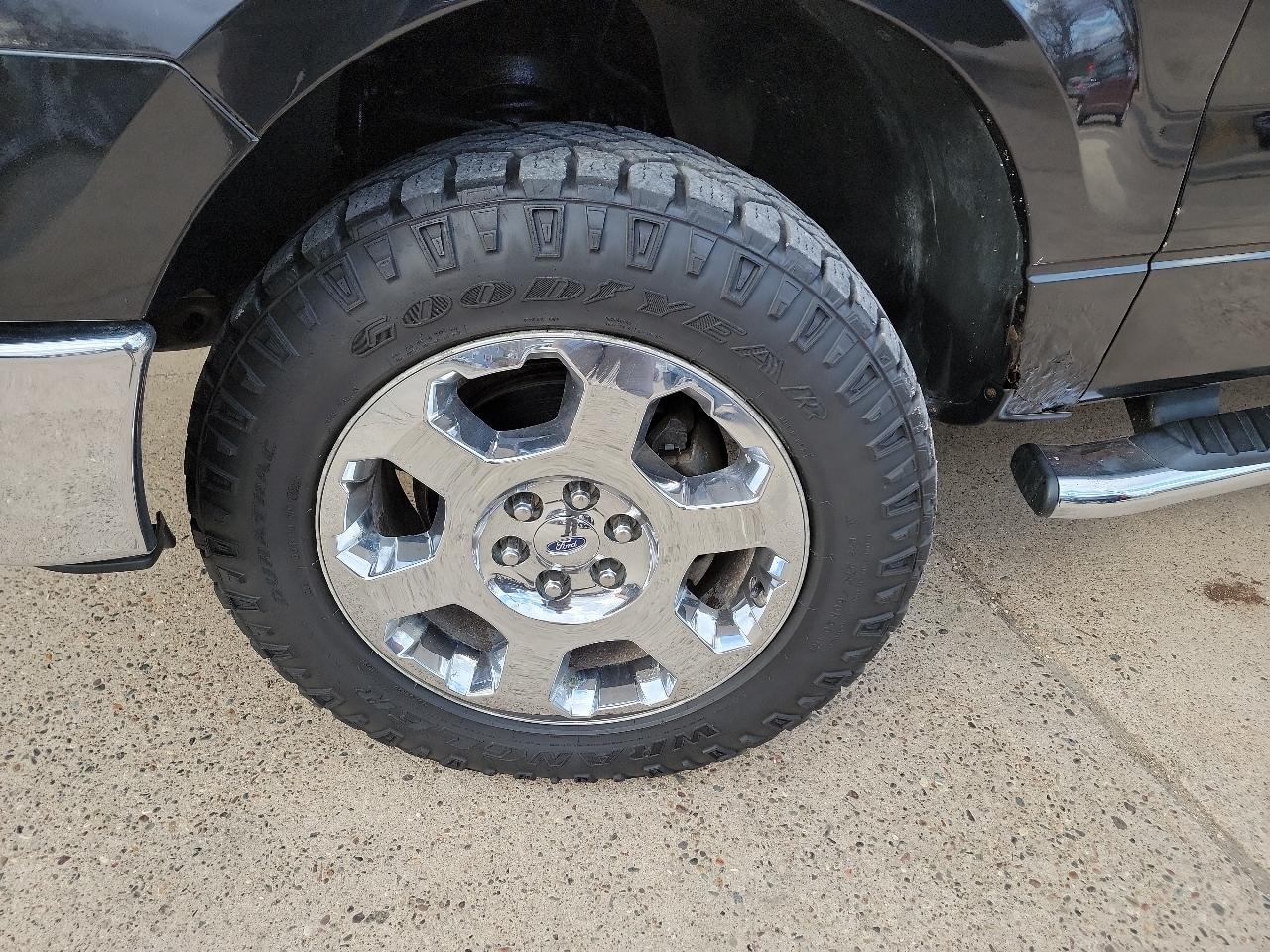 Ford F-150 4WD SuperCrew 145" XLT 2010