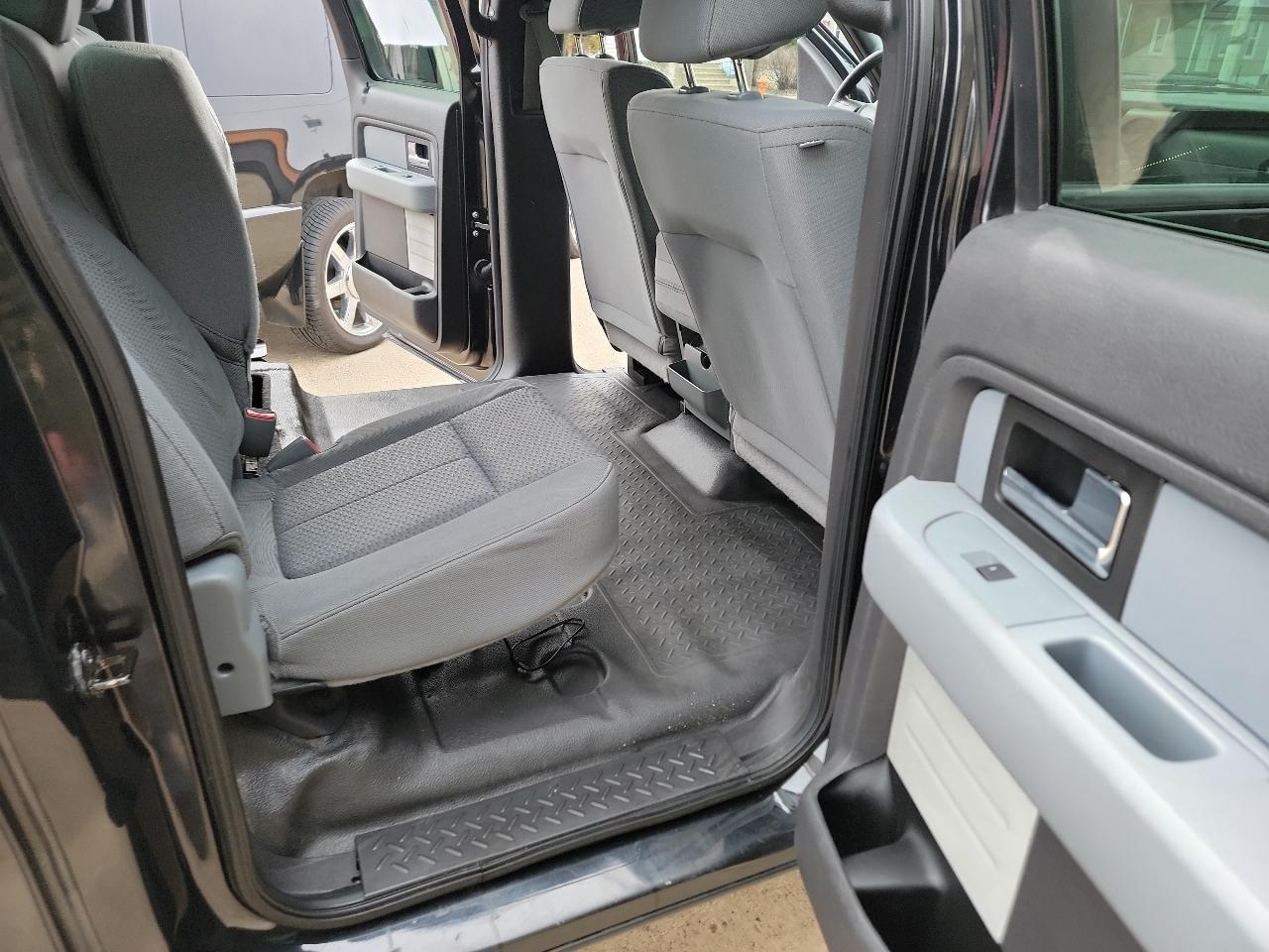 Ford F-150 SuperCrew 4WD 2013