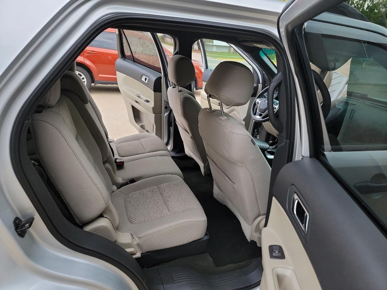 Ford Explorer Base 4WD 2014