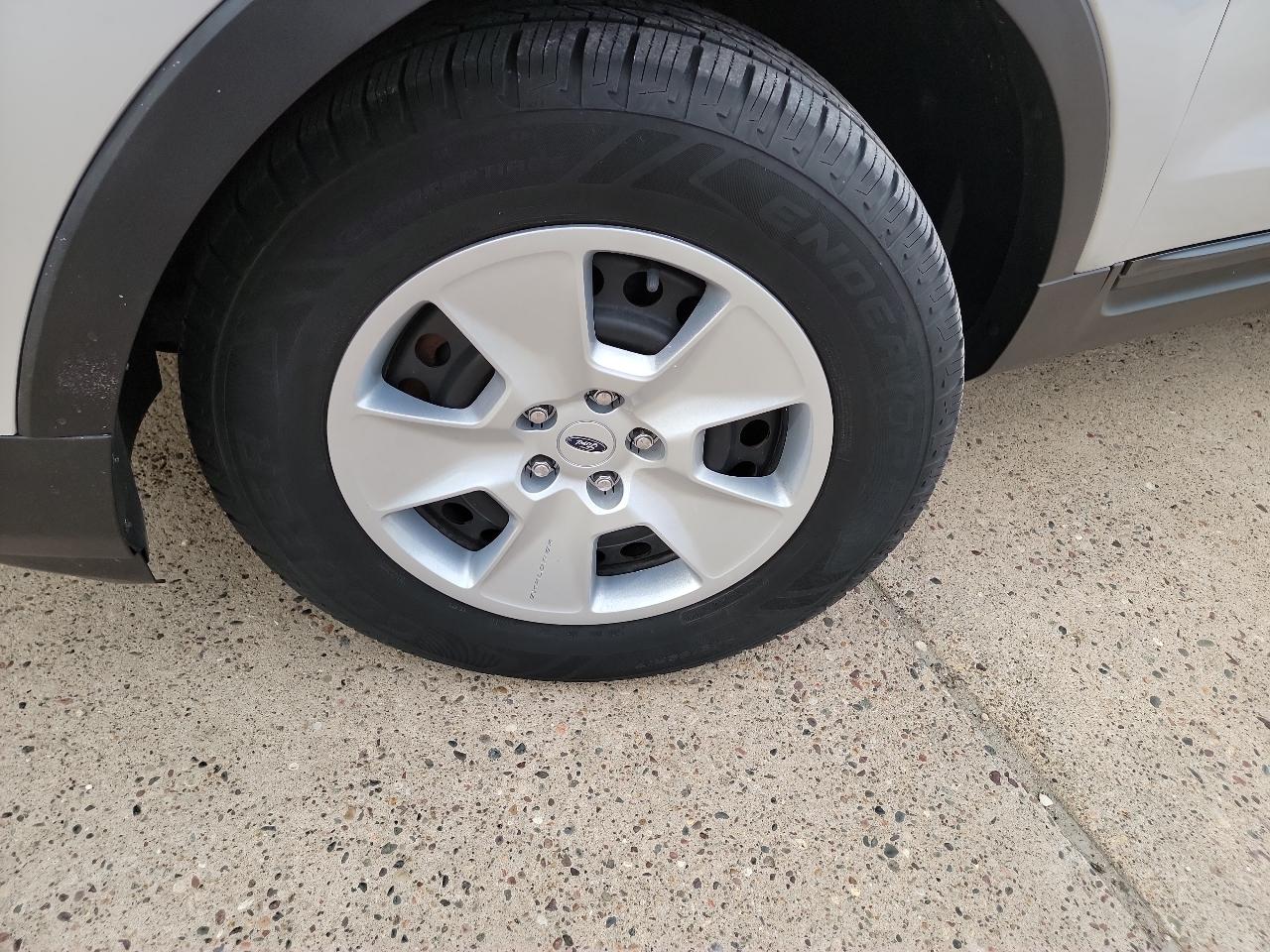 Ford Explorer Base 4WD 2014