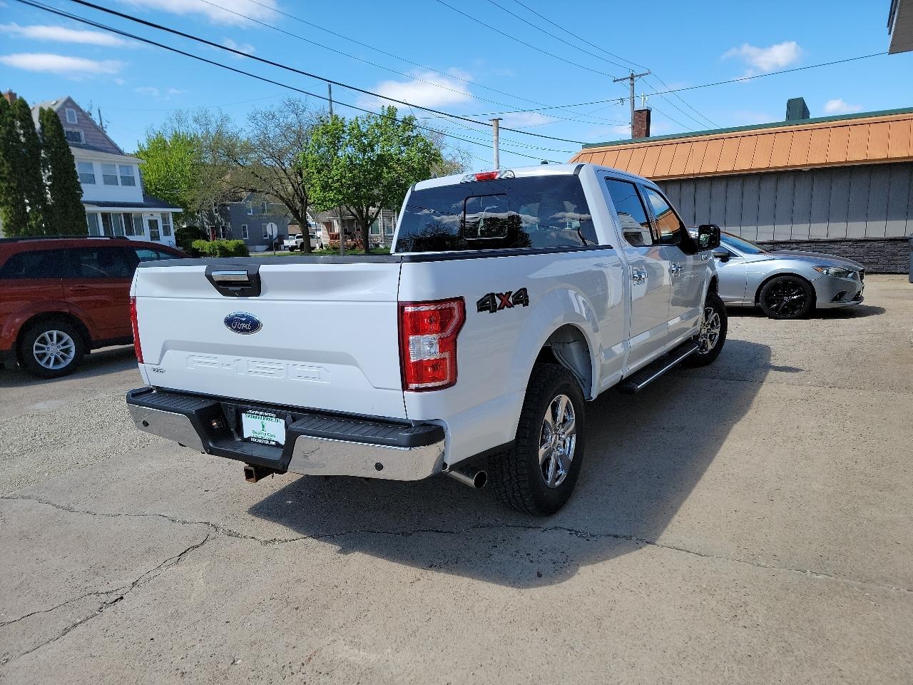 Ford F-150 4WD SuperCrew 150" XLT 2019