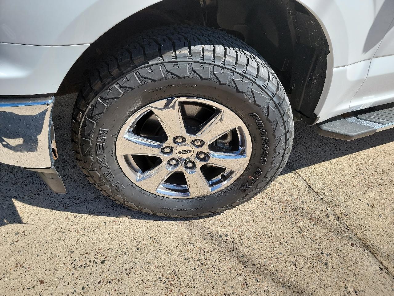 Ford F-150 4WD SuperCrew 150" XLT 2019