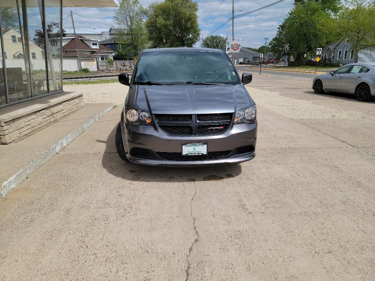Dodge Grand Caravan SE 2016