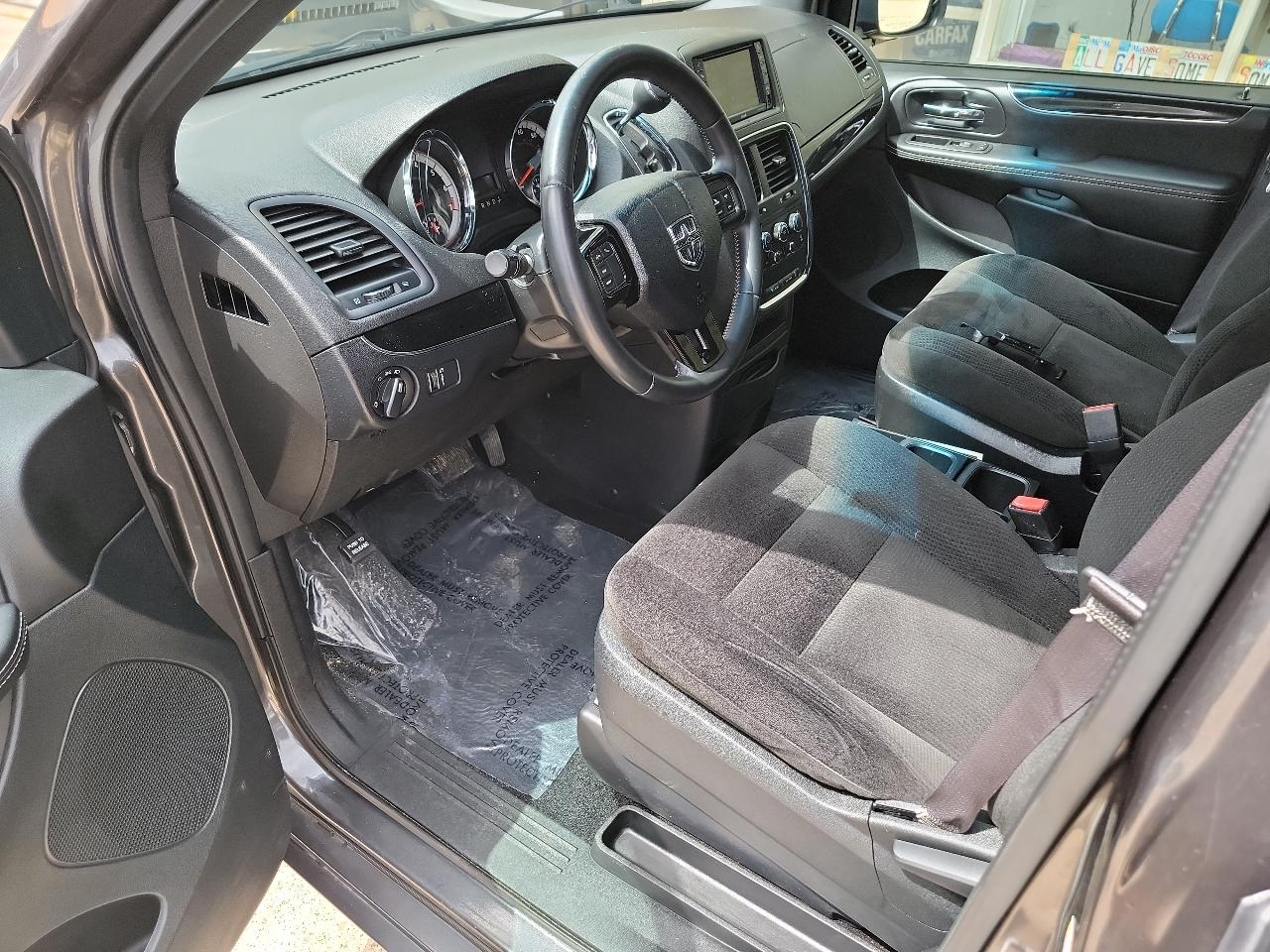 Dodge Grand Caravan SE 2016