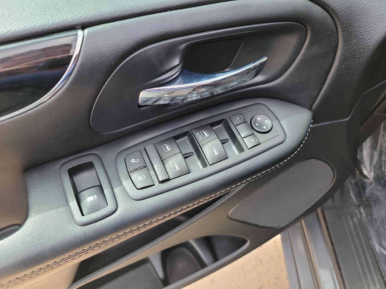 Dodge Grand Caravan SE 2016