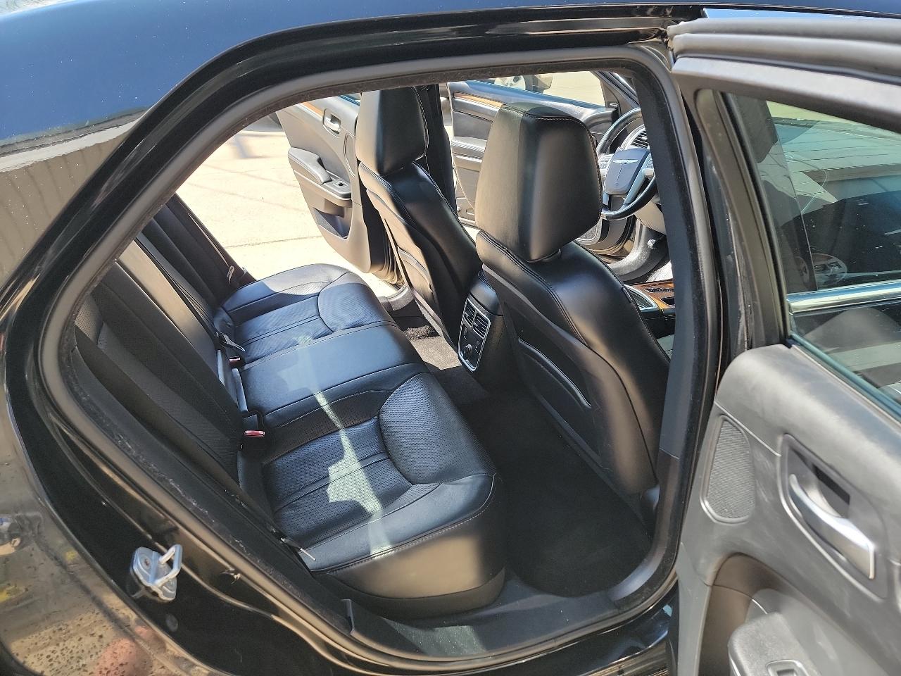Chrysler 300 C RWD 2012