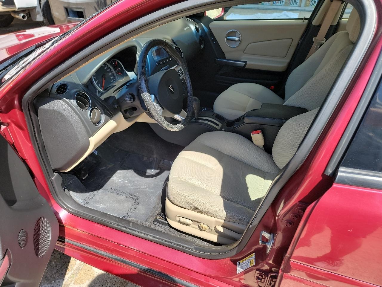 Pontiac Grand Prix Base 2006