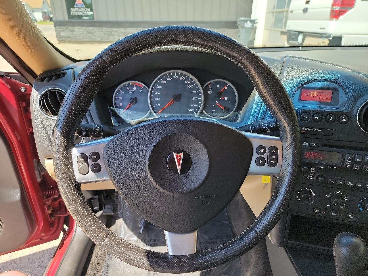 Pontiac Grand Prix Base 2006