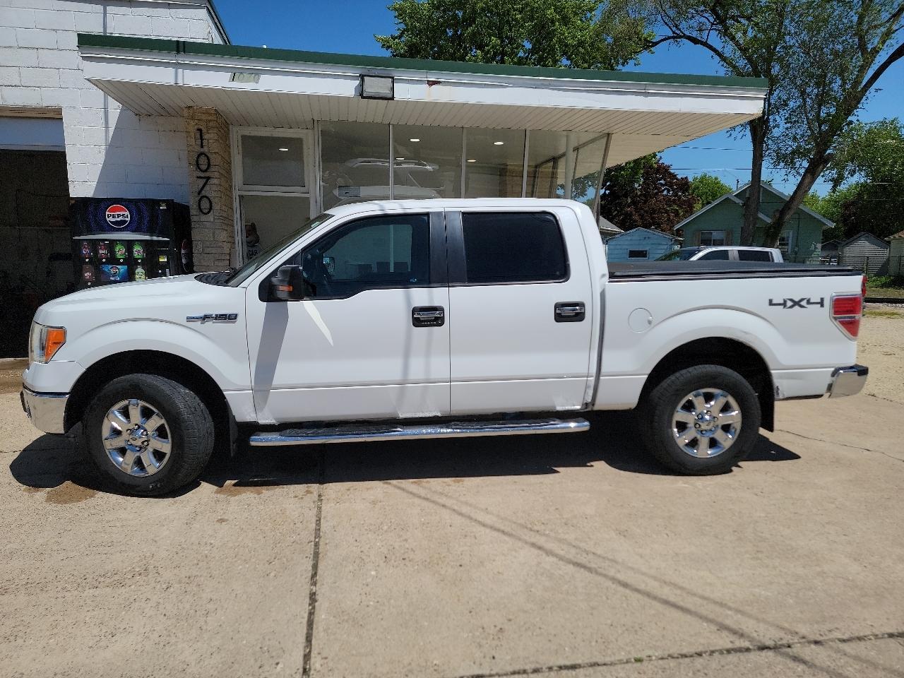 Ford F-150 4WD SuperCrew 145" XLT 2013