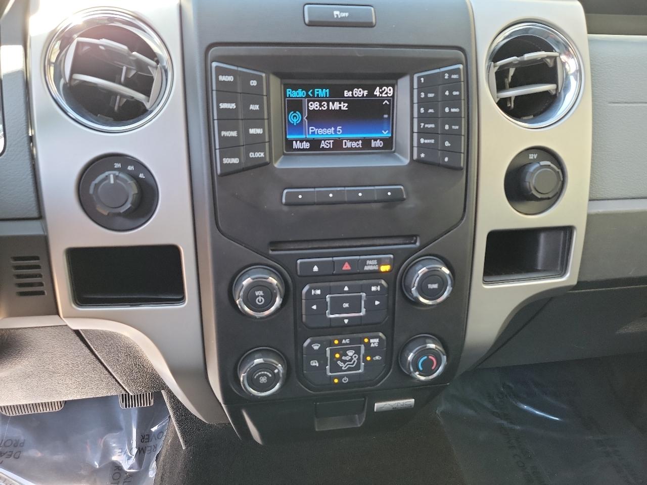 Ford F-150 4WD SuperCrew 145" XLT 2013