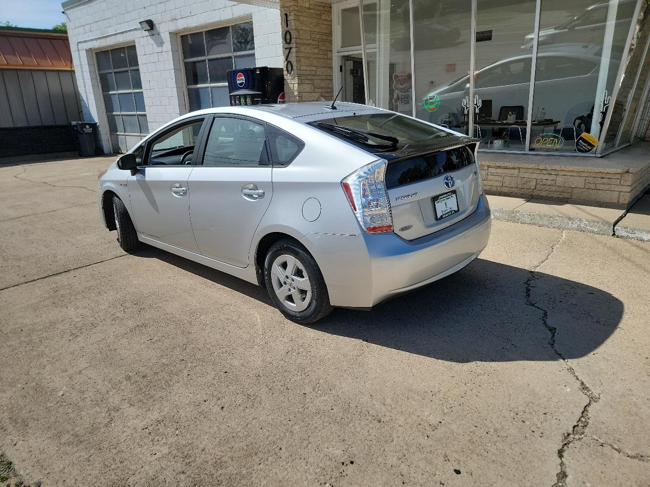 Toyota Prius 4D Hatchback 2010