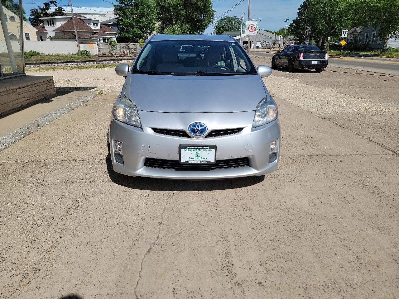 Toyota Prius 4D Hatchback 2010